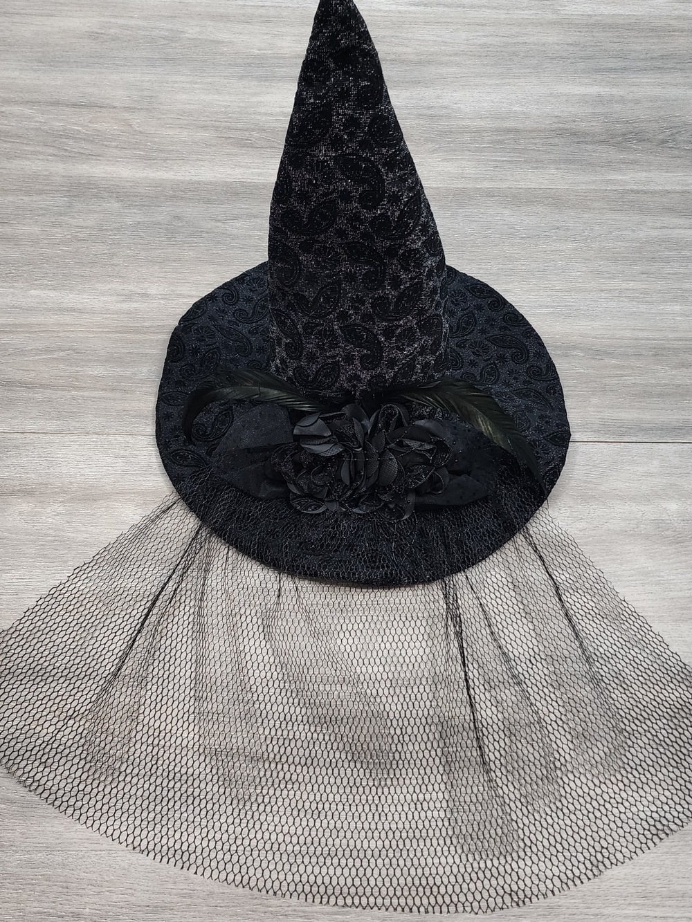 Black Paisley Witch Hat With Veil Like New